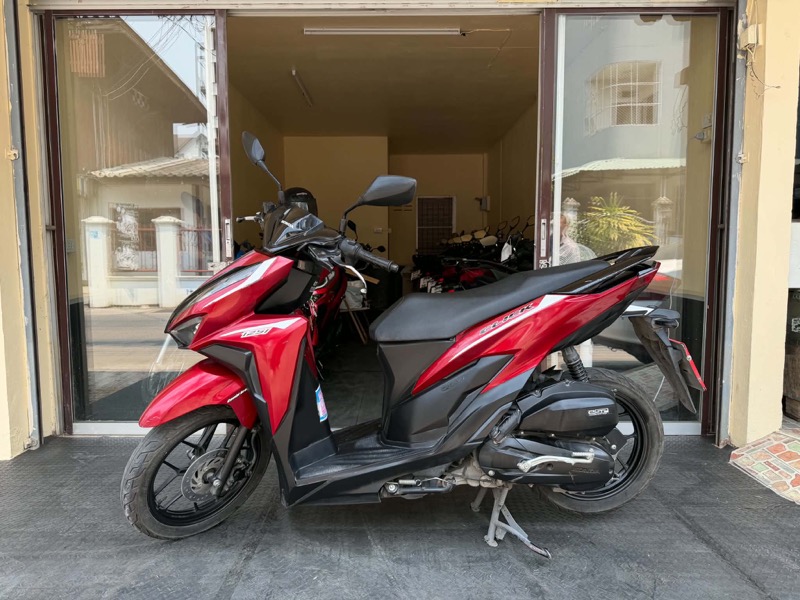 Our fleet of Honda Click 125cc scooters